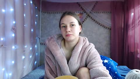 leila_bambi_ online show from February 3, 2026, 3:59 am