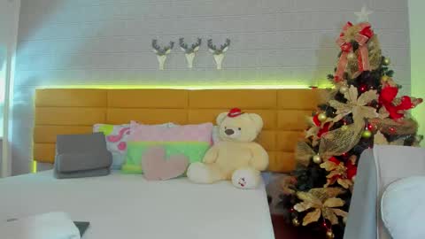   online show from November 10, 2025, 8:30 pm