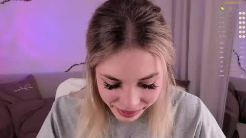 Snapshot of leilalafleur_ chatting on May 3, 2026, 3:34 am leilalafleur_ online show from May 3, 2026, 3:34 am