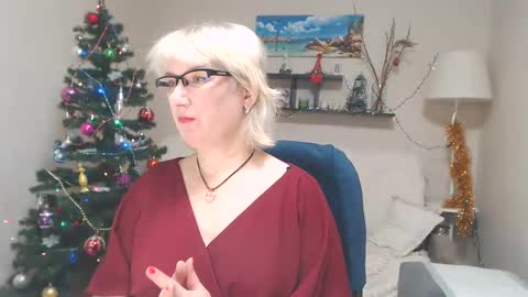 Leila Kinky online show from January 14, 2025, 5:30 am