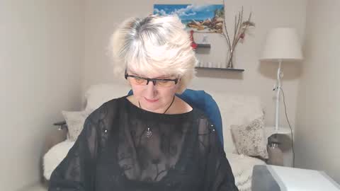 Leila Kinky online show from January 18, 2025, 6:24 am