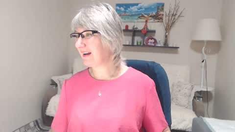 Leila Kinky online show from November 20, 2025, 4:01 am