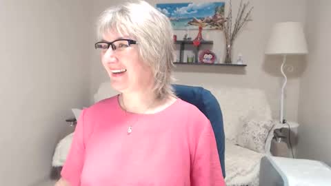 Leila Kinky online show from February 6, 2026, 5:45 am