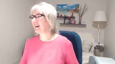 Leila Kinky online show from February 25, 2026, 6:12 am