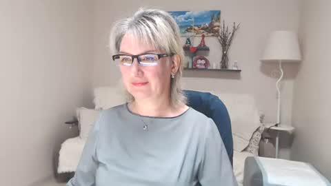 Leila Kinky online show from July 5, 2026, 5:03 am