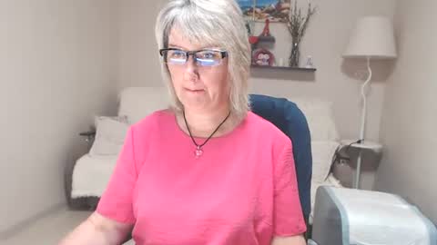 Leila Kinky online show from July 11, 2026, 5:21 am