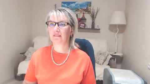 Leila Kinky online show from July 21, 2026, 7:11 am