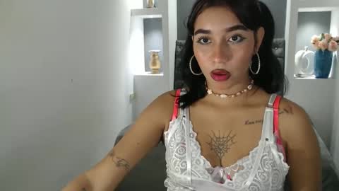 Snapshot of leilasweetxx chatting on December 17, 2024, 7:29 am Mar online show from December 17, 2024, 7:29 am