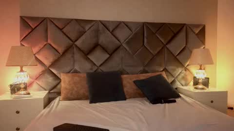 Leizathompson online show from March 25, 2026, 5:30 pm