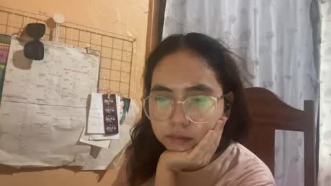 Snapshot of lekishaparran chatting on May 15, 2026, 7:37 am Kira online show from May 15, 2026, 7:37 am