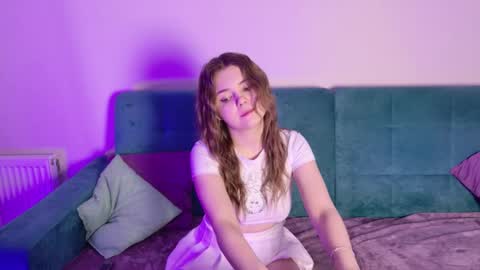 leksalove online show from December 16, 2025, 7:08 pm