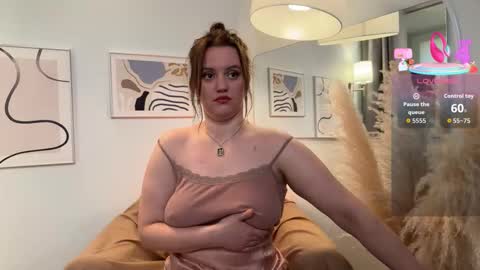 Snapshot of lela_ryan chatting on October 18, 2025, 1:45 pm Lela online show from October 18, 2025, 1:45 pm