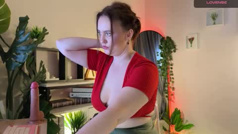 Snapshot of lela_ryan chatting on November 9, 2025, 5:11 pm Lela online show from November 9, 2025, 5:11 pm