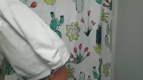 Snapshot of lelaskyee chatting on December 23, 2024, 3:18 am Lela Skyee online show from December 23, 2024, 3:18 am