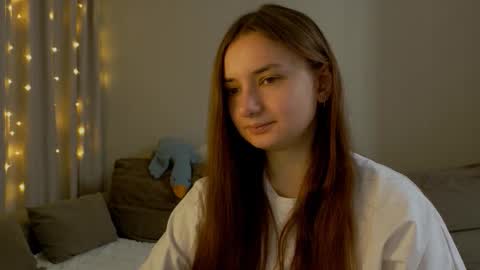 Lelia online show from March 23, 2026, 8:02 pm