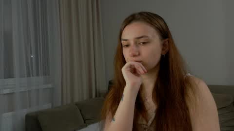 Lelia online show from April 19, 2026, 7:05 pm