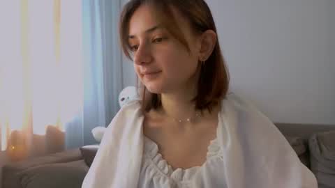 Lelia online show from June 17, 2026, 6:16 am
