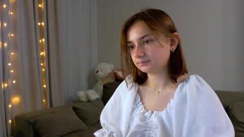 Lelia online show from June 22, 2026, 10:40 pm