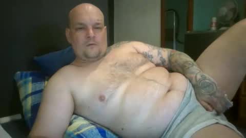 Snapshot of len_iwy chatting on April 13, 2026, 2:17 am len_iwy online show from April 13, 2026, 2:17 am