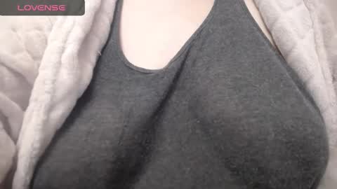 lenagolden online show from January 31, 2025, 6:02 am