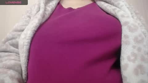 lenagolden online show from January 14, 2026, 1:17 pm