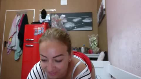 Snapshot of lenalana2 chatting on September 16, 2025, 5:14 pm lenalana2 online show from September 16, 2025, 5:14 pm