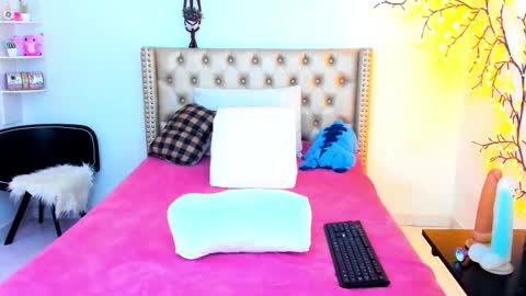 Snapshot of lenastylesoa chatting on November 19, 2025, 3:01 pm Lena online show from November 19, 2025, 3:01 pm