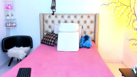 Snapshot of lenastylesoa chatting on November 29, 2025, 1:14 pm Lena online show from November 29, 2025, 1:14 pm