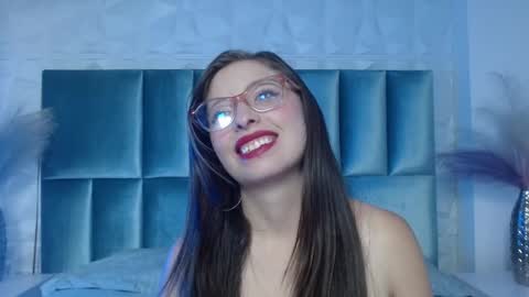 Snapshot of lenna_phillips chatting on May 11, 2026, 3:07 pm Lenna online show from May 11, 2026, 3:07 pm
