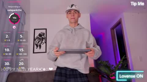 Lenner INDEPENDENT MODEL online show from January 12, 2025, 5:45 am