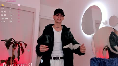 Lenner INDEPENDENT MODEL online show from January 25, 2025, 7:28 am