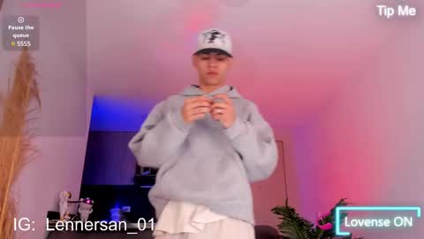 Lenner INDEPENDENT MODEL online show from February 10, 2025, 3:24 am