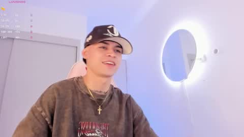 Lenner INDEPENDENT MODEL online show from November 27, 2025, 5:42 am