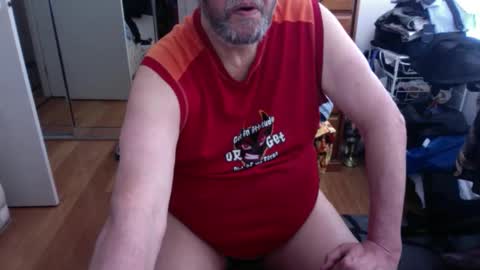 Snapshot of lennyfife chatting on October 25, 2025, 11:32 pm Pussylicker online show from October 25, 2025, 11:32 pm