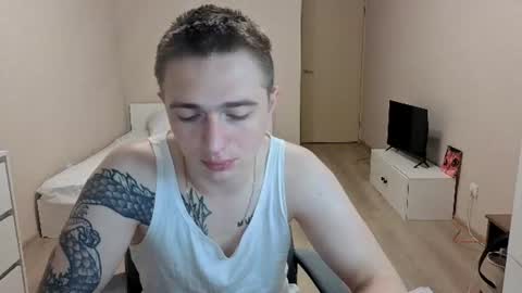 Snapshot of leo__miller chatting on July 16, 2026, 8:37 pm LEO online show from July 16, 2026, 8:37 pm