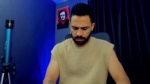 Leo  Diaz online show from February 24, 2025, 11:43 am