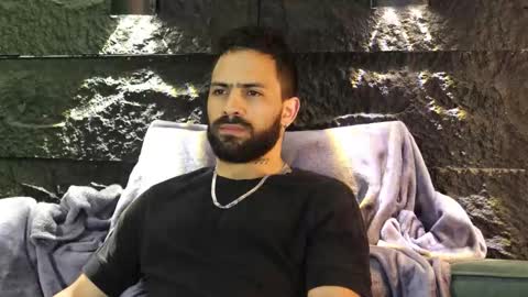 Leo  Diaz online show from October 23, 2025, 1:27 am