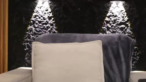 Leo  Diaz online show from December 22, 2025, 12:51 am