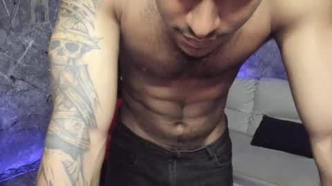 Leo independent model online show from September 30, 2025, 2:16 am