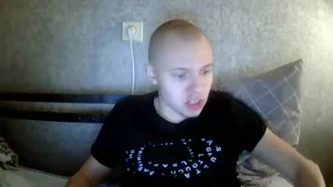 Snapshot of leo_timm chatting on January 9, 2026, 12:02 am leo_timm online show from January 9, 2026, 12:02 am
