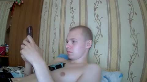 Snapshot of leo_timm chatting on June 8, 2026, 8:15 am leo_timm online show from June 8, 2026, 8:15 am