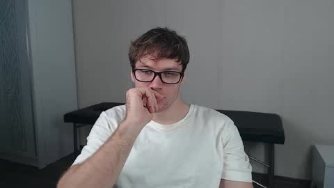 leoackerman online show from November 11, 2025, 9:04 pm