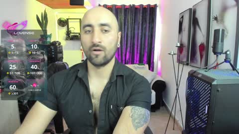 Leon online show from December 27, 2024, 6:20 pm