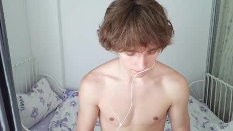 Snapshot of leon_heart666 chatting on May 3, 2026, 9:15 am Leon online show from May 3, 2026, 9:15 am