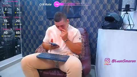 Leon Smoron online show from April 21, 2026, 3:24 am