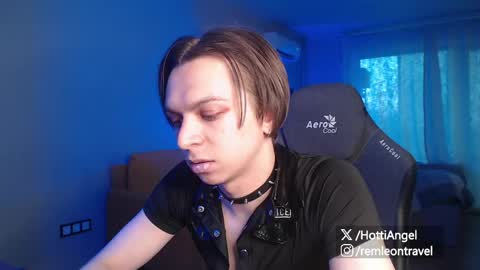 Snapshot of leon_yuugen chatting on April 13, 2026, 3:50 pm Leon online show from April 13, 2026, 3:50 pm