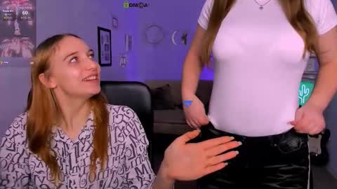 Snapshot of leona_light chatting on November 17, 2025, 2:12 pm Leona online show from November 17, 2025, 2:12 pm