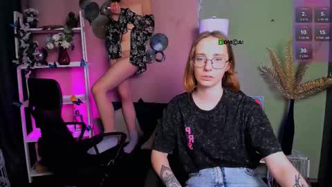 Snapshot of leona_light chatting on November 22, 2025, 10:42 pm Leona online show from November 22, 2025, 10:42 pm