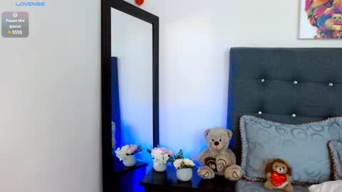 Snapshot of leonacutecam chatting on January 9, 2025, 11:24 pm LUCY online show from January 9, 2025, 11:24 pm