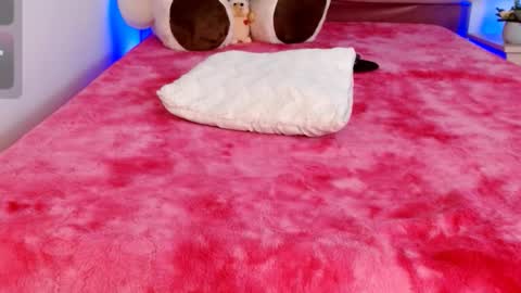 Snapshot of leonacutecam chatting on September 13, 2025, 11:48 pm LUCY online show from September 13, 2025, 11:48 pm